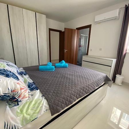 Sunshine Apartments Mellieha - Modern Three Bedroom Apartment - Apt No 1 ภายนอก รูปภาพ