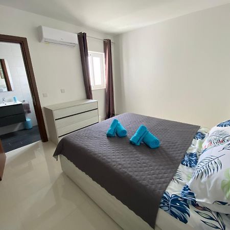 Sunshine Apartments Mellieha - Modern Three Bedroom Apartment - Apt No 1 ภายนอก รูปภาพ