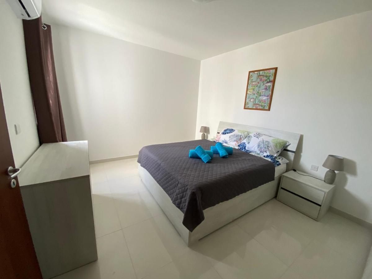 Sunshine Apartments Mellieha - Modern Three Bedroom Apartment - Apt No 1 ภายนอก รูปภาพ